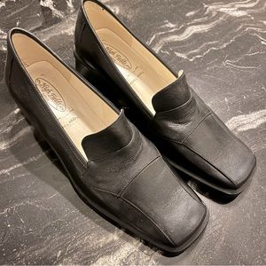 Brand new heel vintage nappa leather shoes